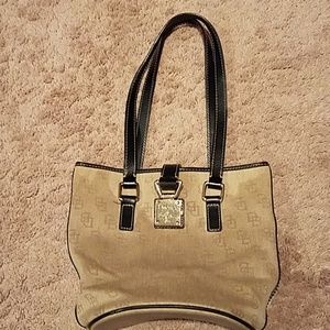 Dooney & Bourke purse